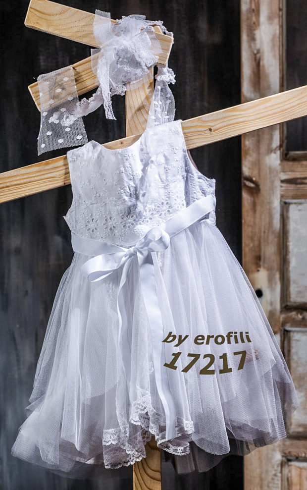 Λευκό βαπτιστικό φόρεμα με μπούστο, δαντέλα και τούλινη φούστα 17217