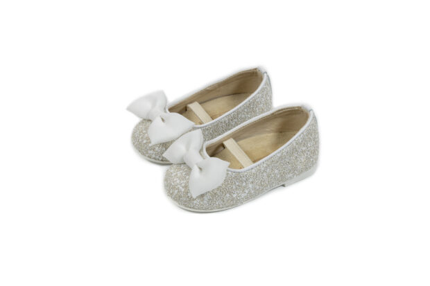 Christening shoes with bow for girl